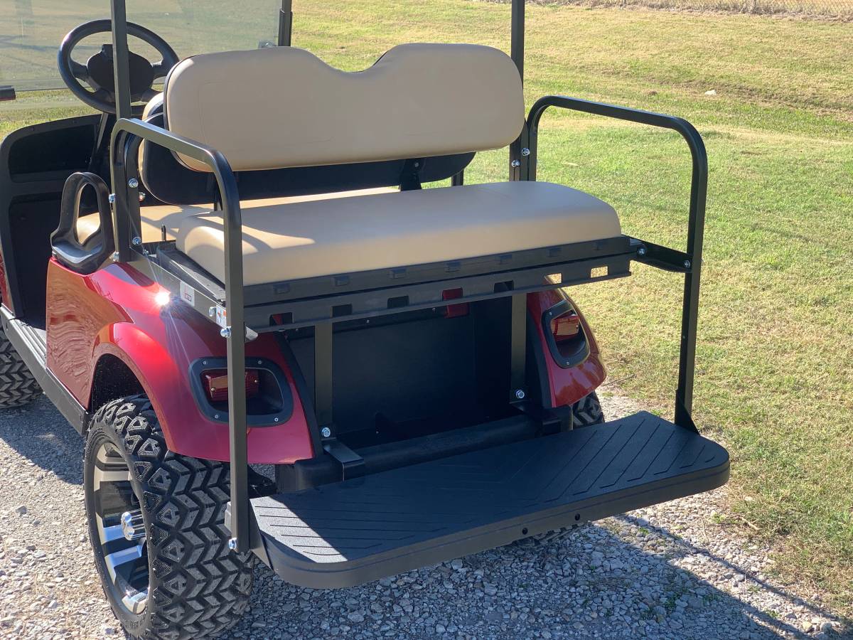 Choosing the Perfect Golf Cart Rear Seat for Comfort and Style