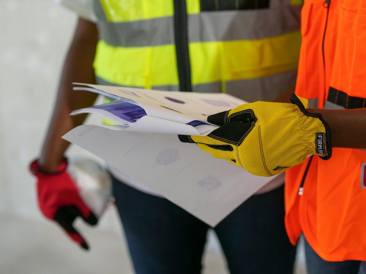 How Real-Time Safety Alerts Reduce Risks in the Workplace